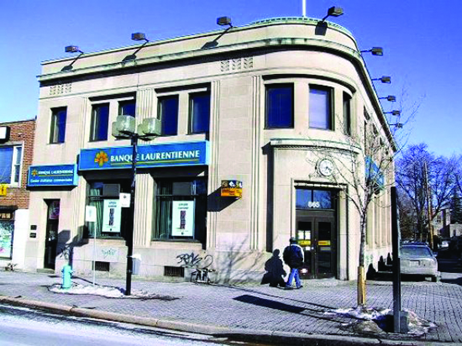 865 Decarie Blvd