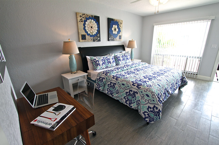 Deluxe Studio